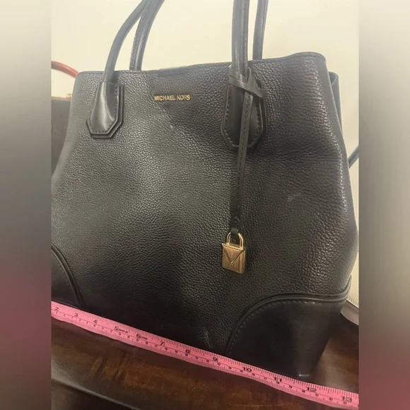 Michael Kors Mercer Gallery Med. Faux Pebbled Leather Tote Bag - Picture 11 of 12